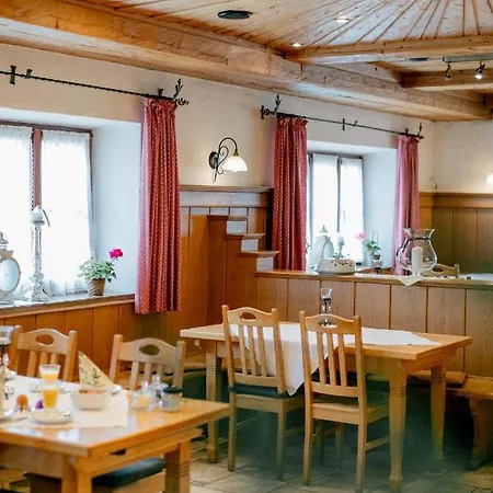 Vogtareuther-hof 2*