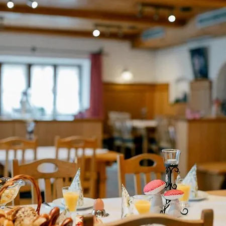 Vogtareuther-hof Hotel 2*